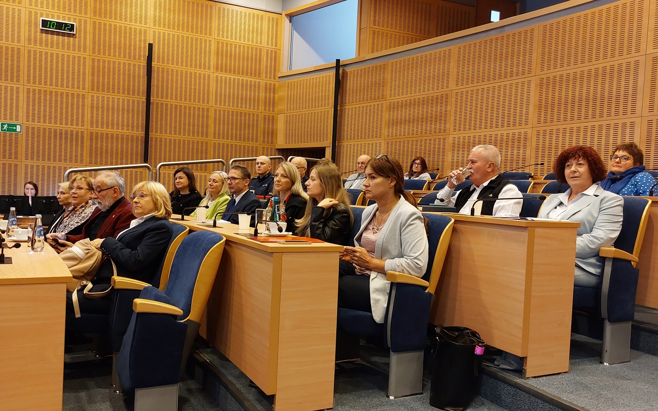 Uczestnicy spotkania Małopolskiej Rady do spraw Przeciwdziałania Uzależnieniom