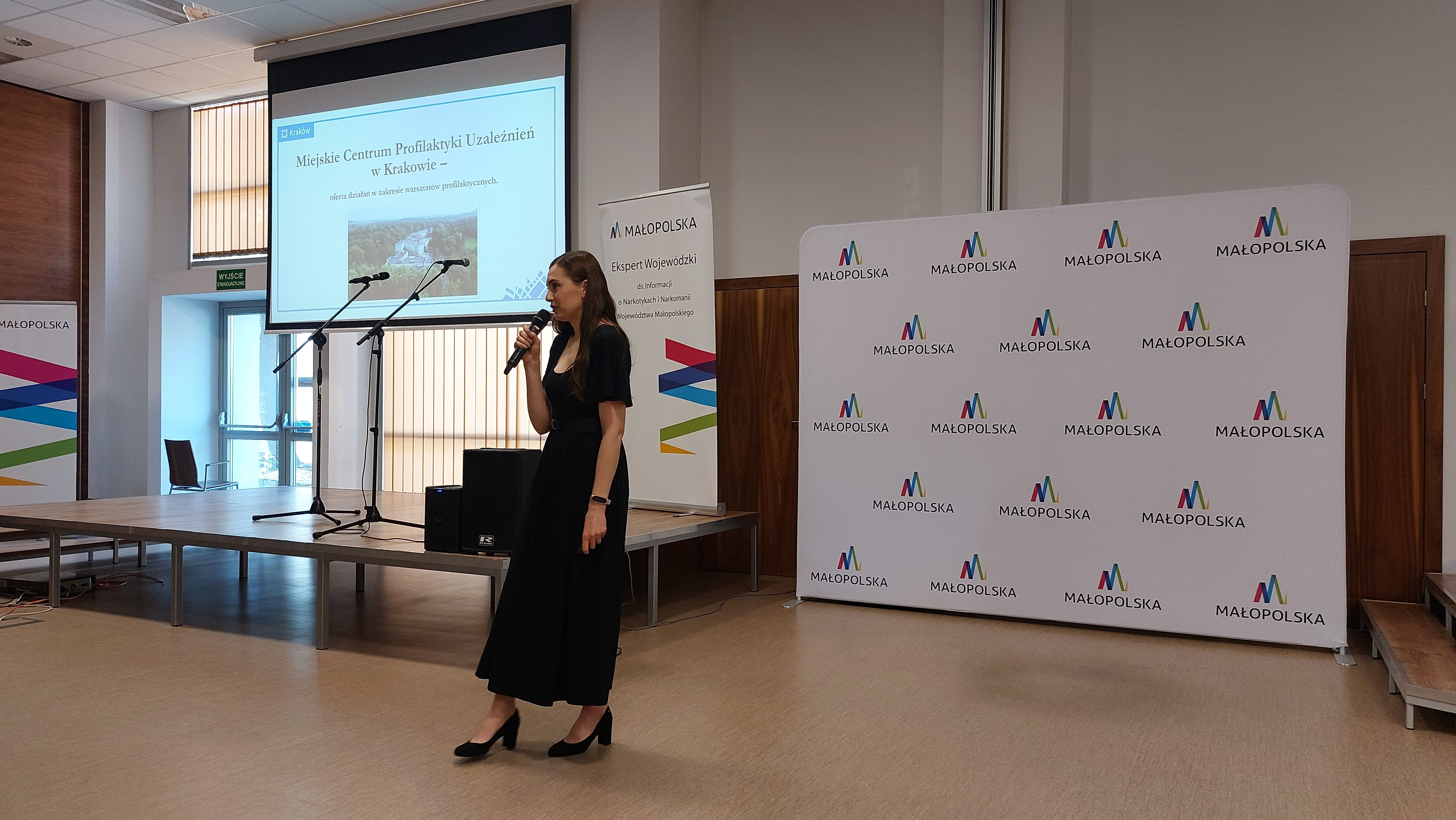 Pani Paulina Filipiak-Piwko, Zastępca Kierownka Działu Profilaktyki w Miejskim Centrum Profilaktyki Uzależnień 