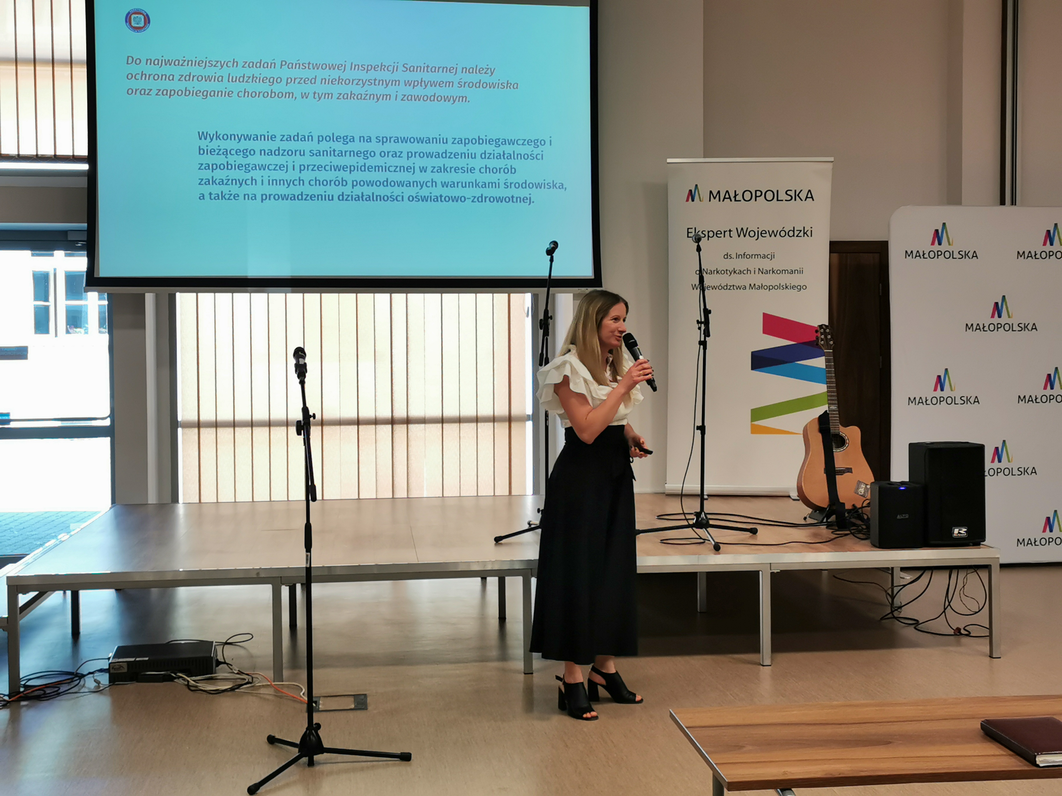Pani Magdalena Droździk: Kierownik Działu Zdrowia Publicznego i Promocji Zdrowia Wojewódzkiej Stacji Sanitarno-Epidemiologicznej w Krakowie